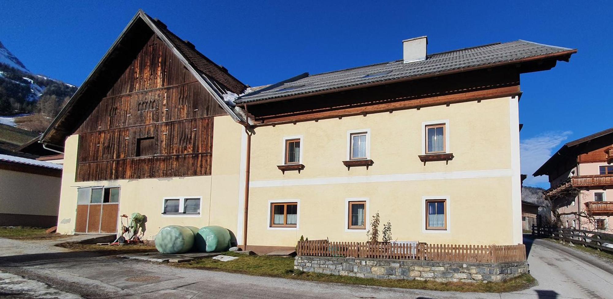 Farm stay Neufangbauer, Familie Sabine Und Peter Hauser Dorfgastein
